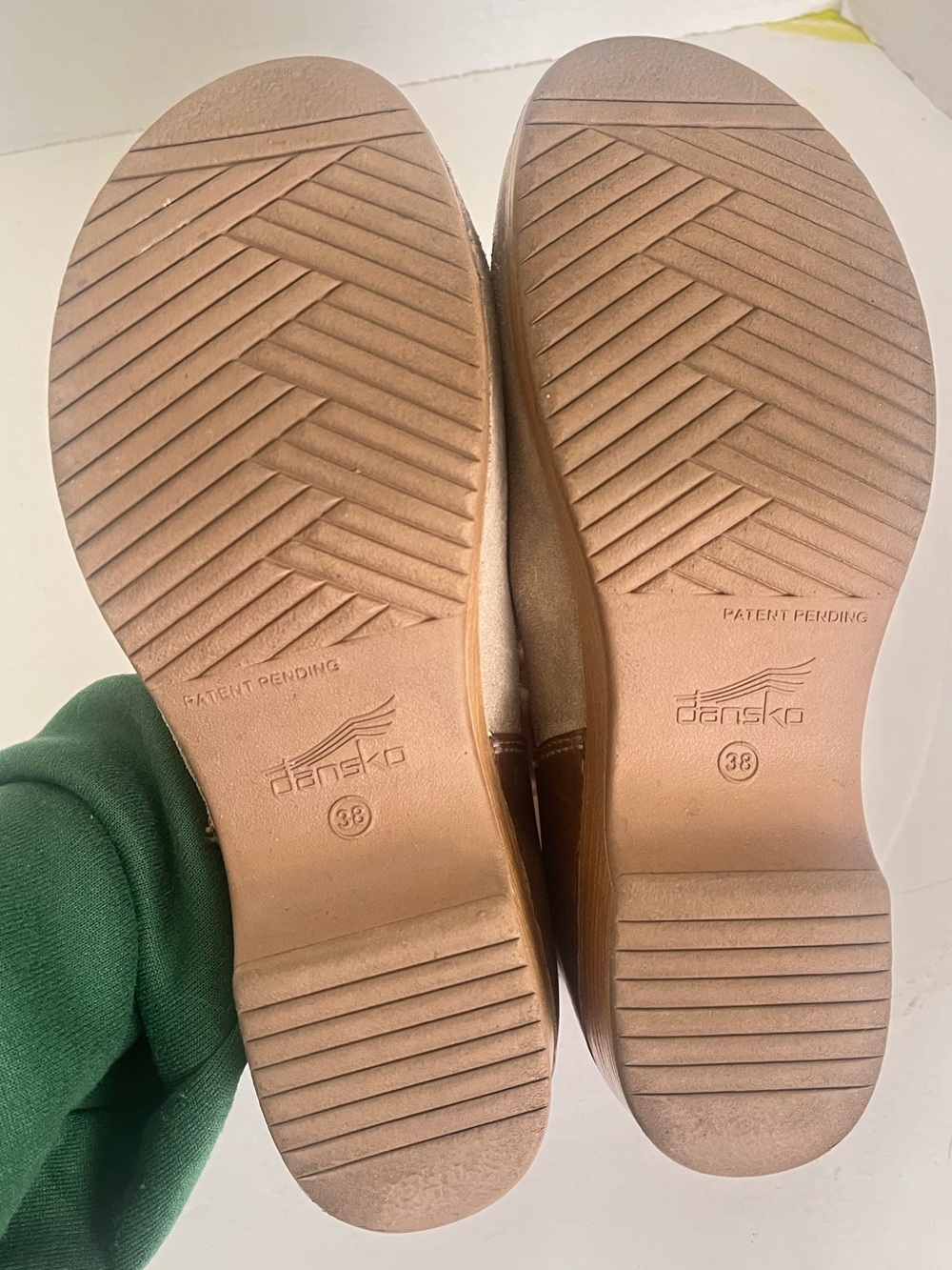 Dansko Brenna Clog Women’s 38/8 Tan Burnished Suede Slip On Comfort Shoe - Picture 6 of 9